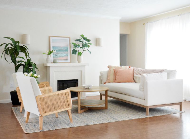 Tips For Choosing Sofa Colors That Suit California Interiors - Decor Hint Embrace Sun-Kissed Neutrals