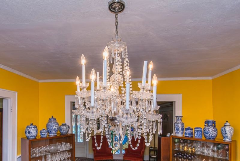 Timeless Lighting Fixtures Found In Charleston Historic Homes - Decor Hint Candle-Style Chandeliers