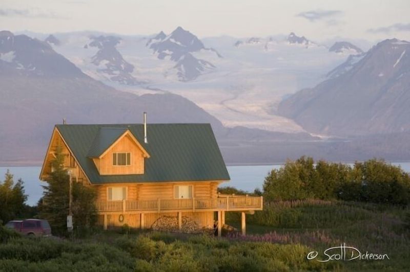 Property Prices Are Climbing For These 10 Types Of Homes In Alaska - Decor Hint Waterfront Cabins With Mountain Views