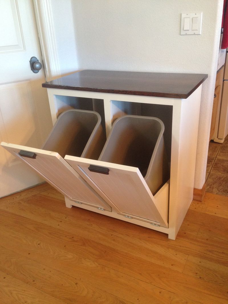 Trash or recycling bins