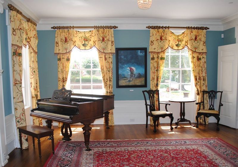Admire The Stunning McRitchie-Hollis House In Newnan, A True 1930s Southern Gem - Decor Hint The House In The Context Of 1930s Southern Culture
