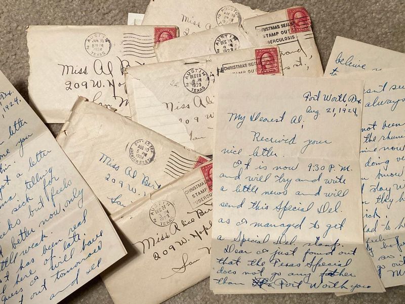 20 Things You Didn't Know Your Parents Had In Their House - Decor Hint Love Letters
