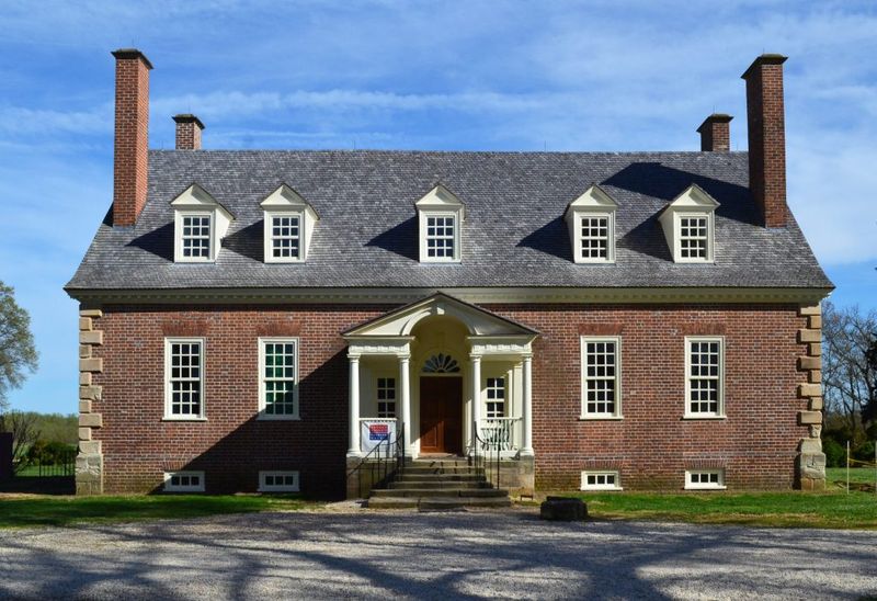 10 Entryway Styles Still Holding Strong In Historic Virginia Homes - Decor Hint Georgian Grandeur