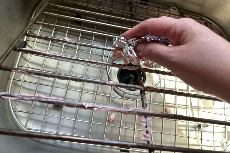 Aluminum Foil Scrubbing Myth