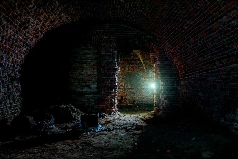 Dungeon And Storage Tunnels