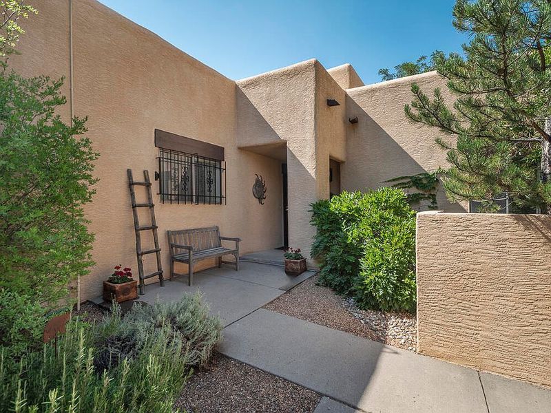 8 Types Of New Mexico Homes Poised For Price Drops And 6 That Could Surge By 2025 - Decor Hint Multi-Generational Homes