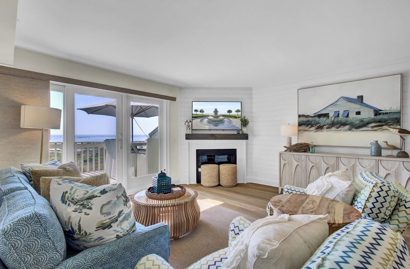 These 8 Coastal-Inspired Designs Are Changing The Look Of Utah Homes - Decor Hint Driftwood Accents