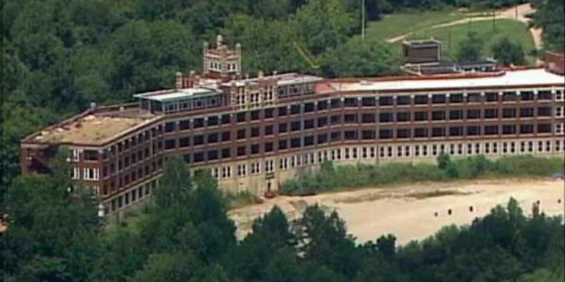 Waverly Hills Sanatorium – Louisville, Kentucky