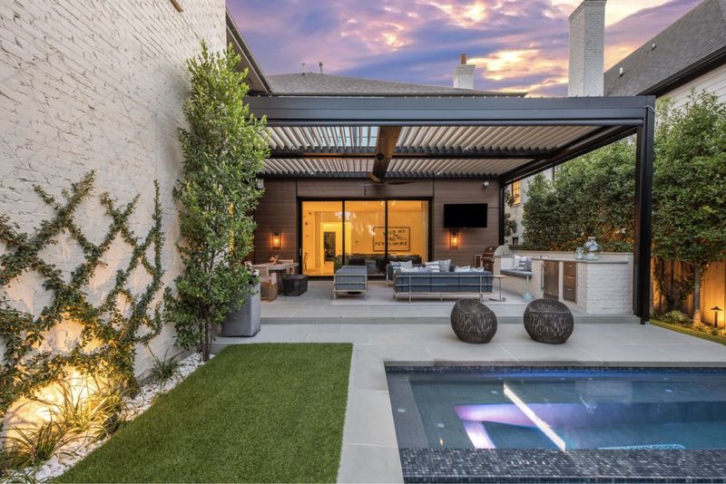 Outdoor Living Extensions