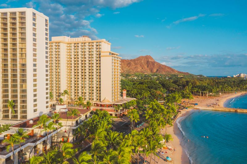 Luxury High-Rise Condos in Urban Honolulu
