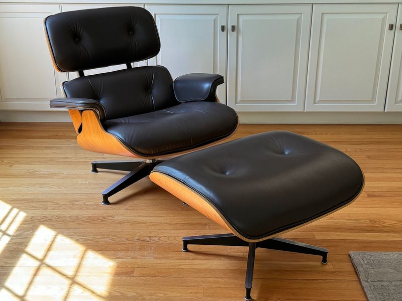 13 Antiques Increasing In Value At Florida Estate Sales In 2025 - Decor Hint Mid-Century Modern Furniture