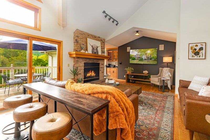 Galena's Real Estate Trends: 3 Types Of Homes Losing Value In 2025 (And 4 Rising Fast) - Decor Hint Homes With Flexible Spaces For Remote Work