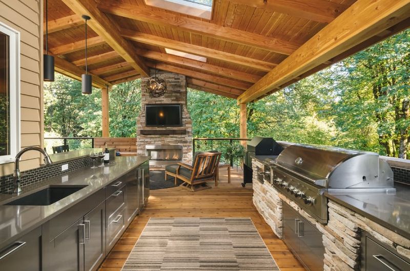 21 New Home Features That Sound Luxurious Until You Actually Live With Them - Decor Hint Outdoor Kitchens