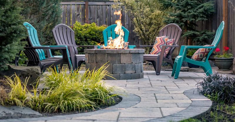 Weekend Home Projects Popular With DIYers In Oregon - Decor Hint Fire Pit Installation