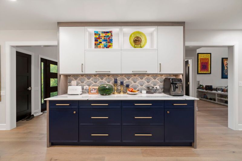 10 Gorgeous Kitchen Colors To Try And 4 Tired Shades That Need To Go - Decor Hint Deep Navy Blue