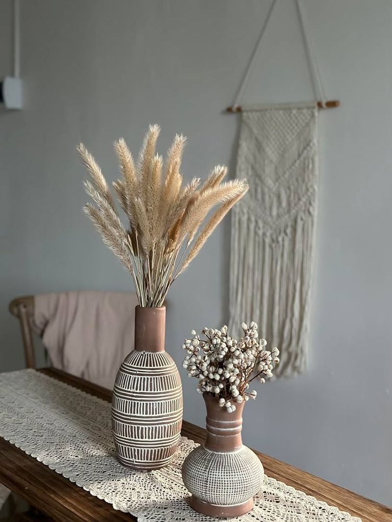 15 Farmhouse Trends Ohioans Will See Again In 2025 Plus 5 Already Taking Over - Decor Hint Ceramic Farmhouse Vases