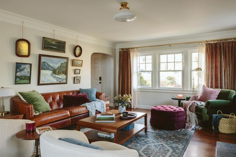 16 Stylish And Creative Ideas To Transform Your Living Room - Decor Hint Vintage Furniture Revival
