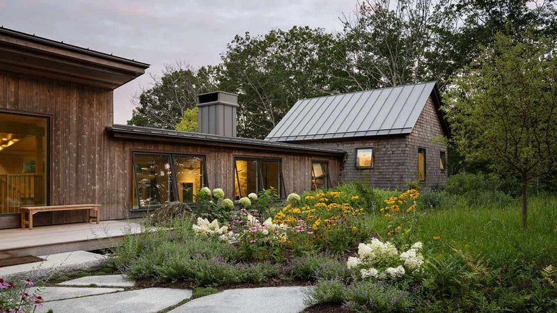 Cedar Shingle Siding