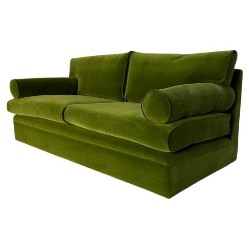 12 Sofa Shades Making Chandler Living Rooms Feel Outdated - Decor Hint Forest Green: The '90s Holdover