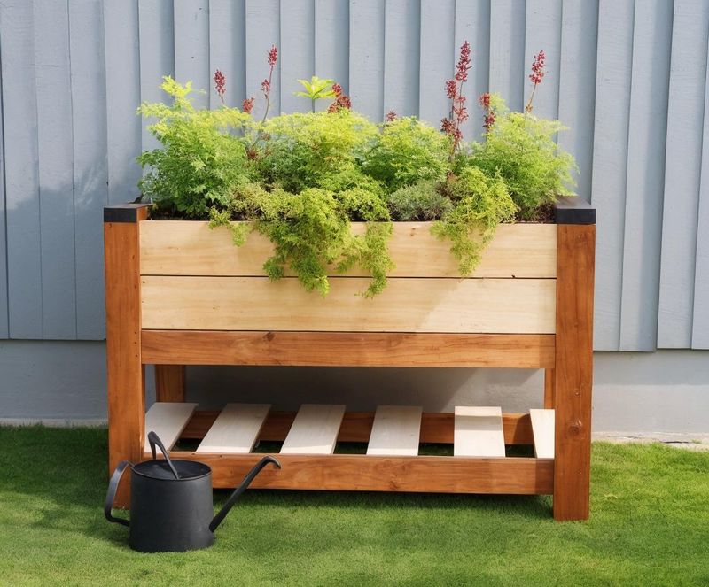13 Projects That May Suit Minneapolis Homeowners Looking For Weekend DIY Ideas - Decor Hint Build Outdoor Planter Box