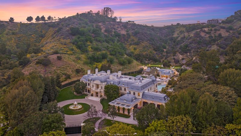 From Miami To Beverly Hills 23 Estate Sales That Just Rocked The Market - Decor Hint The Estate on Beverly Park