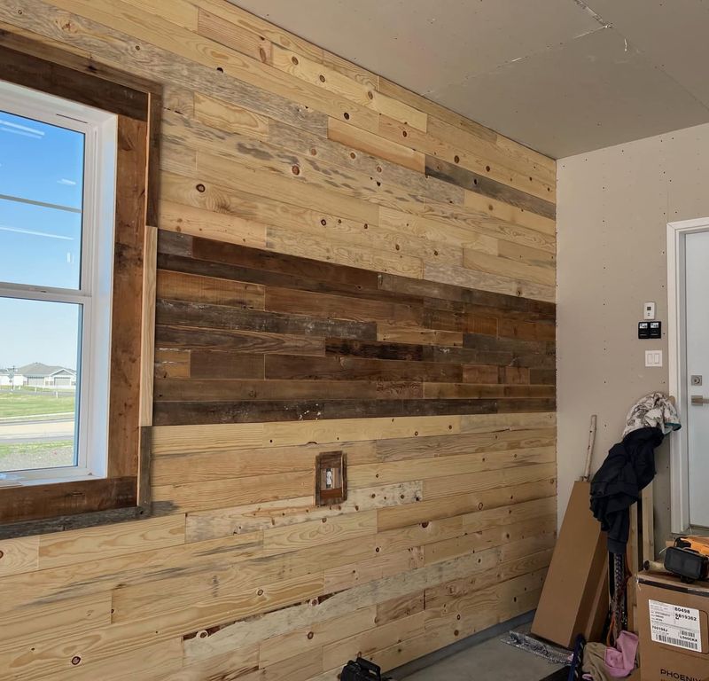 From Bismarck With Style: North Dakota's Vintage Touches Still Turn Heads - Decor Hint Weathered Wood With Authentic Character