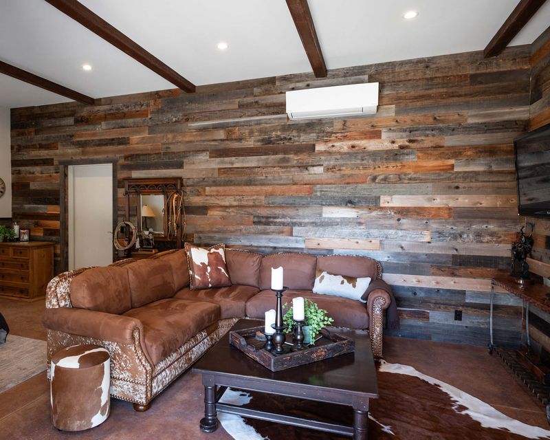 Show-Me Style: 10 Decorating Ideas That Say 'Missouri Home' - Decor Hint Rustic Farmhouse Charm