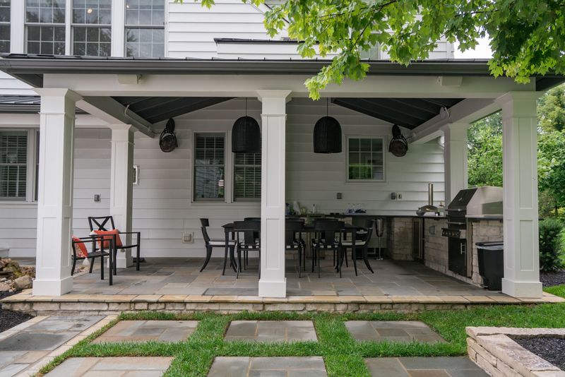 6 Inviting Outdoor Spaces You Will See All Over Ohio's Neighborhoods - Decor Hint Outdoor Dining Spaces