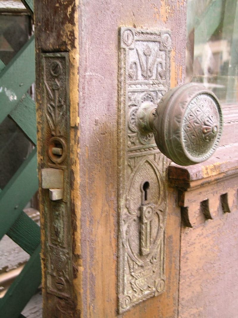 16 Must-See Features Inside This Stunning Connecticut Georgian Colonial - Decor Hint Antique Brass Hardware