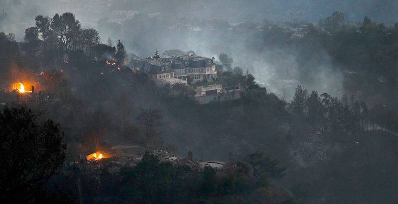 Los Angeles Housing Outlook 13 Properties At Risk Of Decreasing In Value - Decor Hint Smoke-Prone High-End Neighborhoods