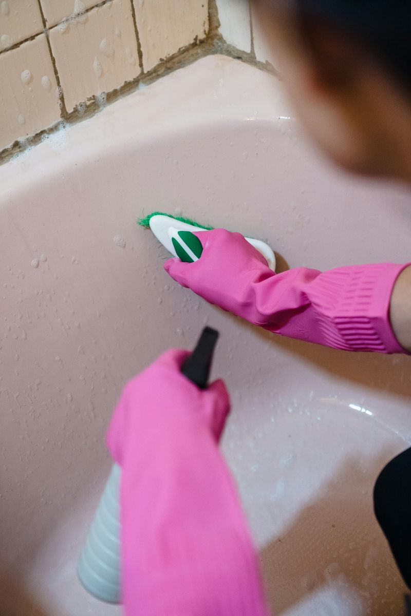 Tackle Soap Scum With Vinegar Magic