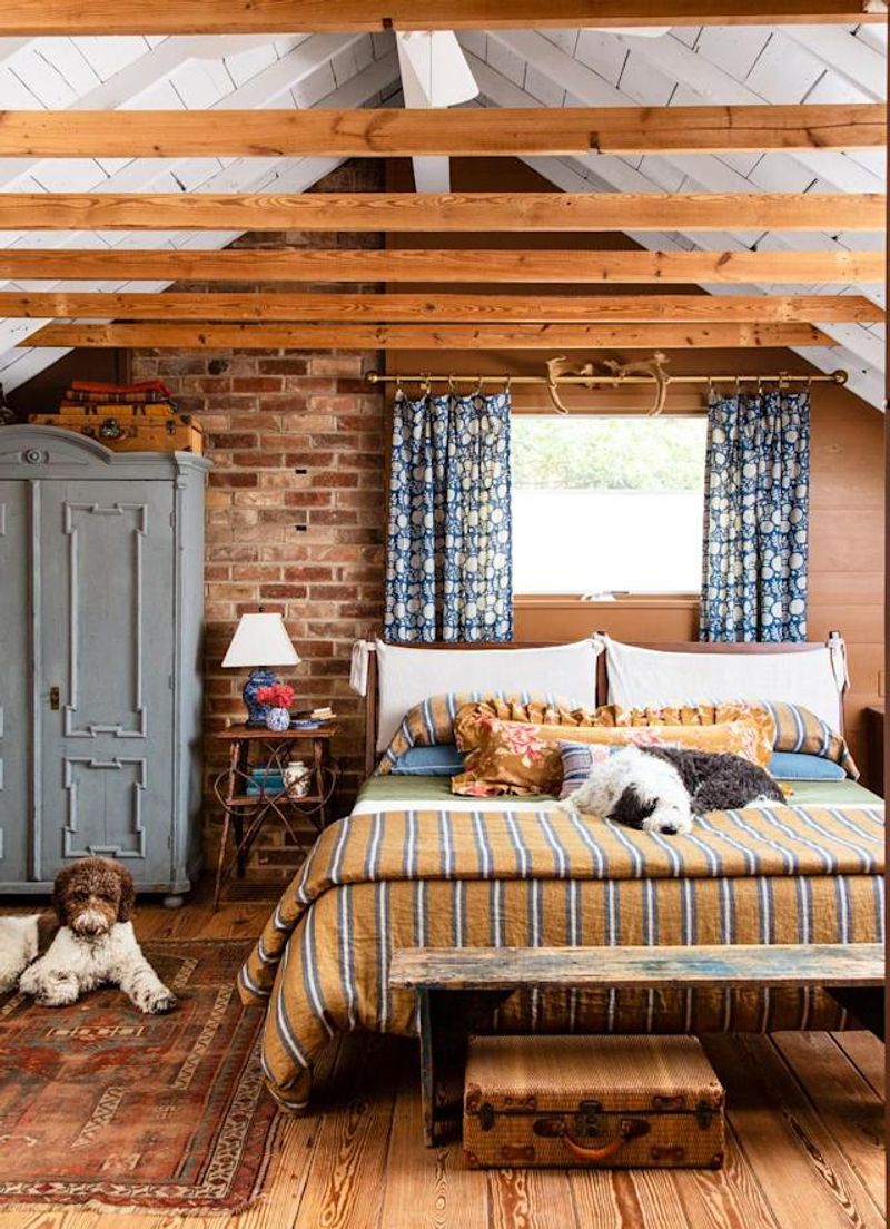 North Carolina Designers Say These 17 Styles Are Headed For Retirement - Decor Hint Overly distressed farmhouse