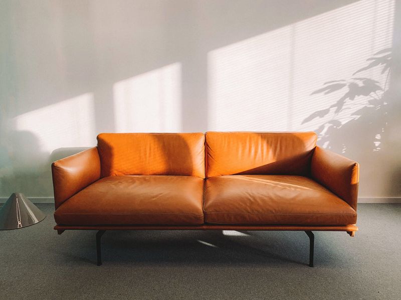 Colorado Homes Still Using These 10 Couch Colors? Time For An Upgrade - Decor Hint Tan Bonded Leather