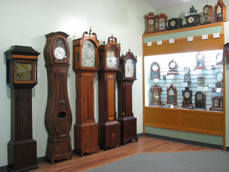 Living Room Items In Syracuse That May Have Lost Value - Decor Hint Grandfather Clocks