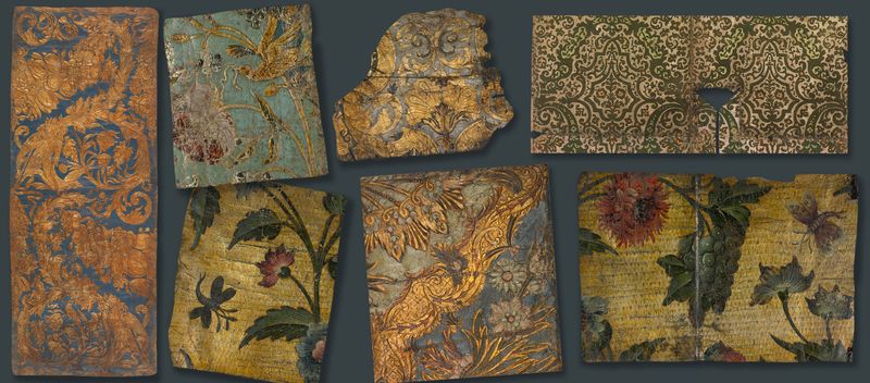 16 Photos Frozen In Time Of A 300-Year-Old Weavers' House - Decor Hint Faded Wallpaper