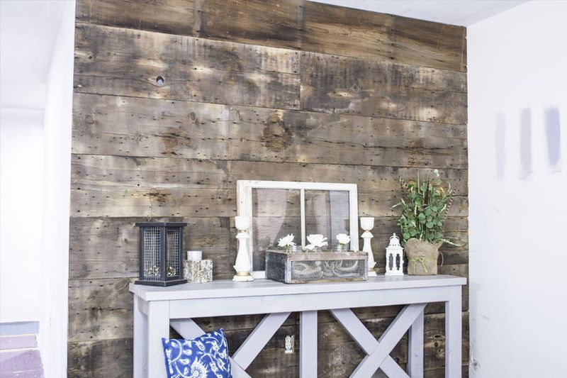 15 Farmhouse Trends Ohioans Will See Again In 2025 Plus 5 Already Taking Over - Decor Hint Barnwood Accent Walls