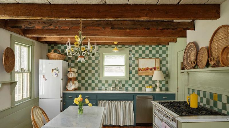 Mint Green: Retro Charm Losing Its Appeal