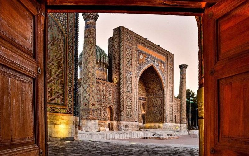 17 Majestic Ancestral Homes Forever Lost To Time - Decor Hint The Golden Courtyard of Samarkand