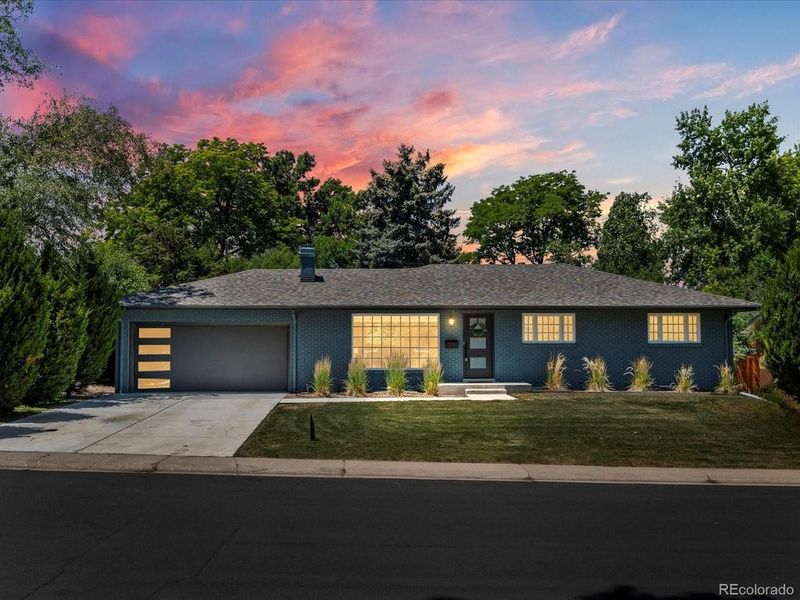 Ranch Homes on Large Lots in Southeast Denver