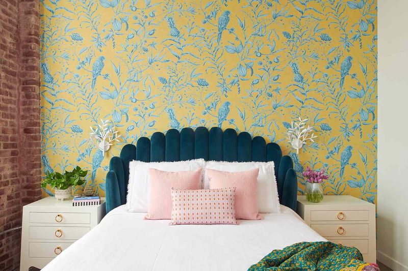 Modern Home Elements Buyers Are Moving Away From 17 To Rethink - Decor Hint Over-the-top accent walls