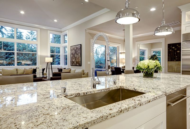 Real Estate Agents In Georgia Warn: These 10 Styles Are Losing Appeal Fast - Decor Hint Granite countertops with busy patterns