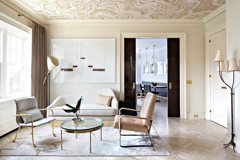18 Photos That Show Inside A Mansion That Belonged To One Of America’s Wealthiest Families - Decor Hint Hand-Painted Ceiling Murals and Crown Molding