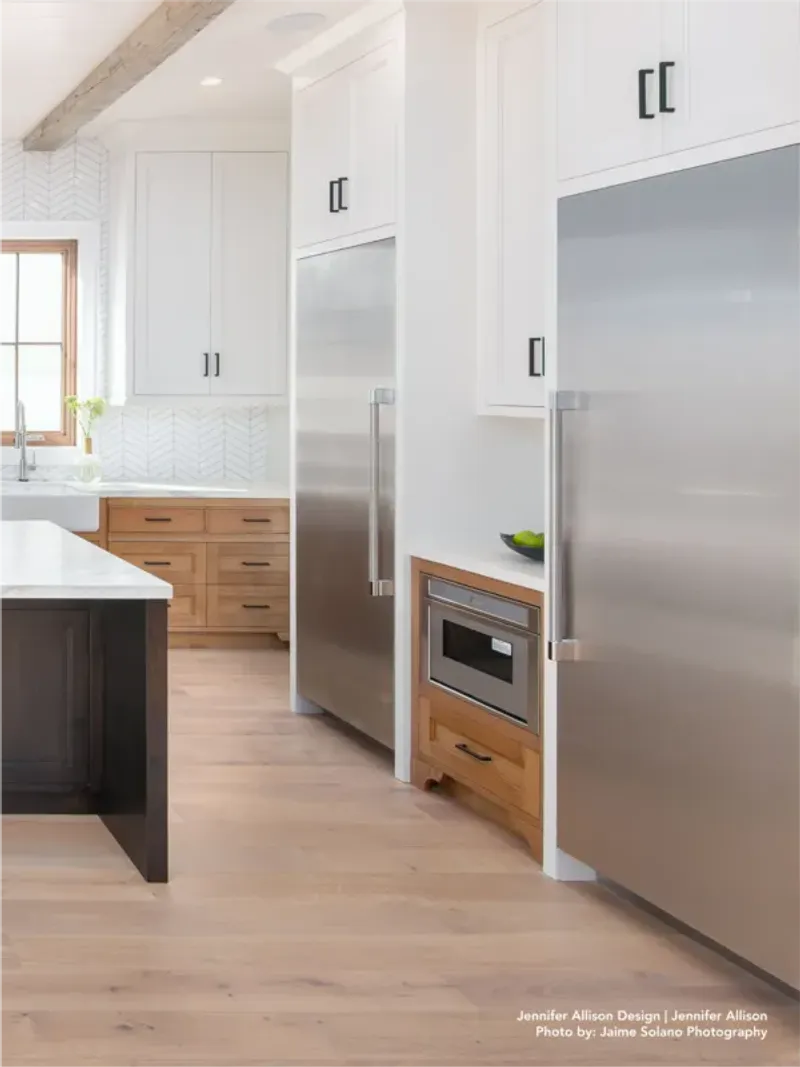 New Mexico Designers Say These 12 Kitchen Looks Are Dated Stick With 10 These Instead - Decor Hint Streamlined Appliances (instead)