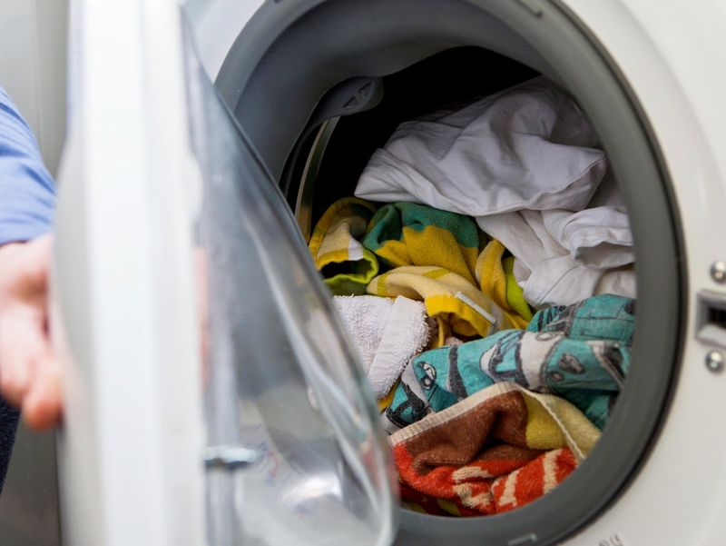 19 Things I Quit Doing That Instantly Made My Home Tidier And Inviting - Decor Hint Leaving Clothes In The Dryer