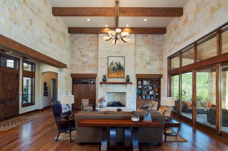 Austin Meets The South 12 Decor Features That Bring Regional Flair Indoors - Decor Hint Warm Earth-Toned Palettes