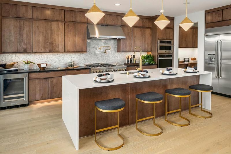 Buyers Want These 6 Home Features - But They're Steering Clear Of These 3 - Decor Hint Modern Kitchens With High-End Appliances