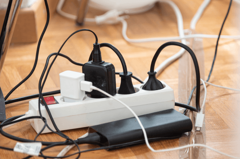 12 Simple Tips To Make Your Living Room Look Expensive And 10 Things You Should Avoid - Decor Hint Neglecting Cords And Wires