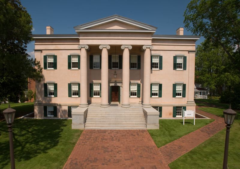 24 Historic Mansions In Georgia That Offer Glimpse Into The Grandeur Of Bygone Eras - Decor Hint Old Governor's Mansion – Milledgeville