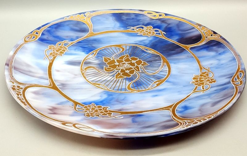 Boost Your Home Decor with These 5 Indiana Collectibles - Plus 3 More Worth More Soon - Decor Hint Vintage Kokomo Opalescent Glass