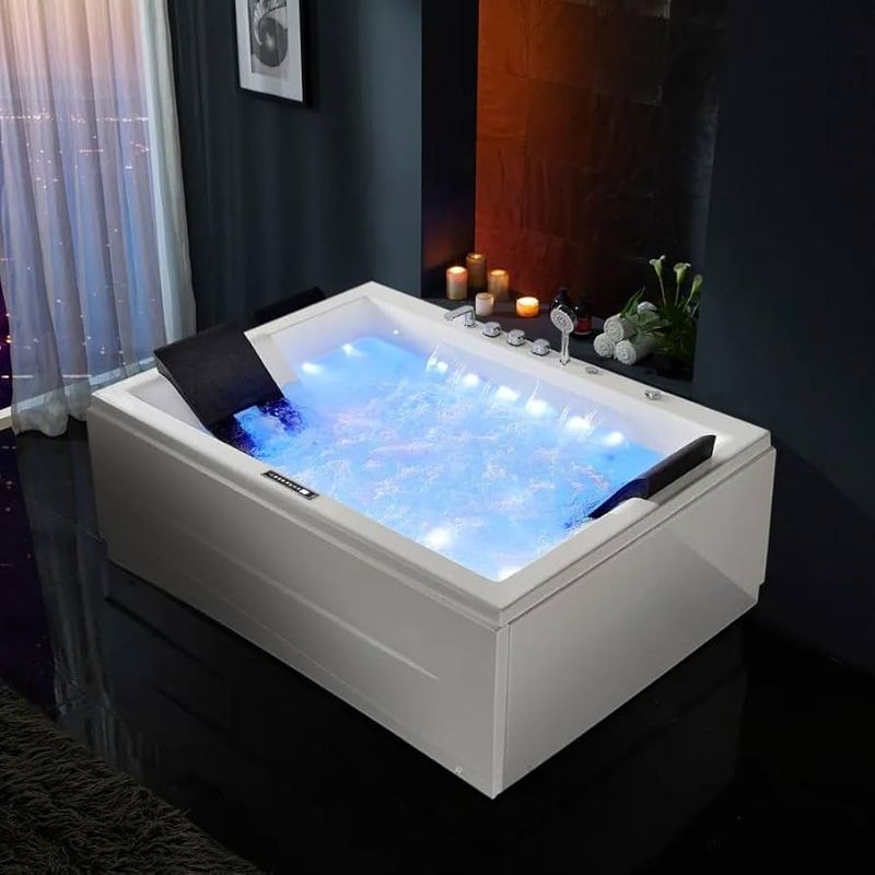 16 Features You Love About Your Home That Buyers Won't Plus 5 You All Dislike - Decor Hint Large Jacuzzi Tubs